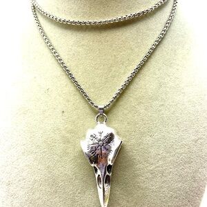 Stainless Steel Silver Raven Skull Pendant Necklace with Norse Vegvisir Compass